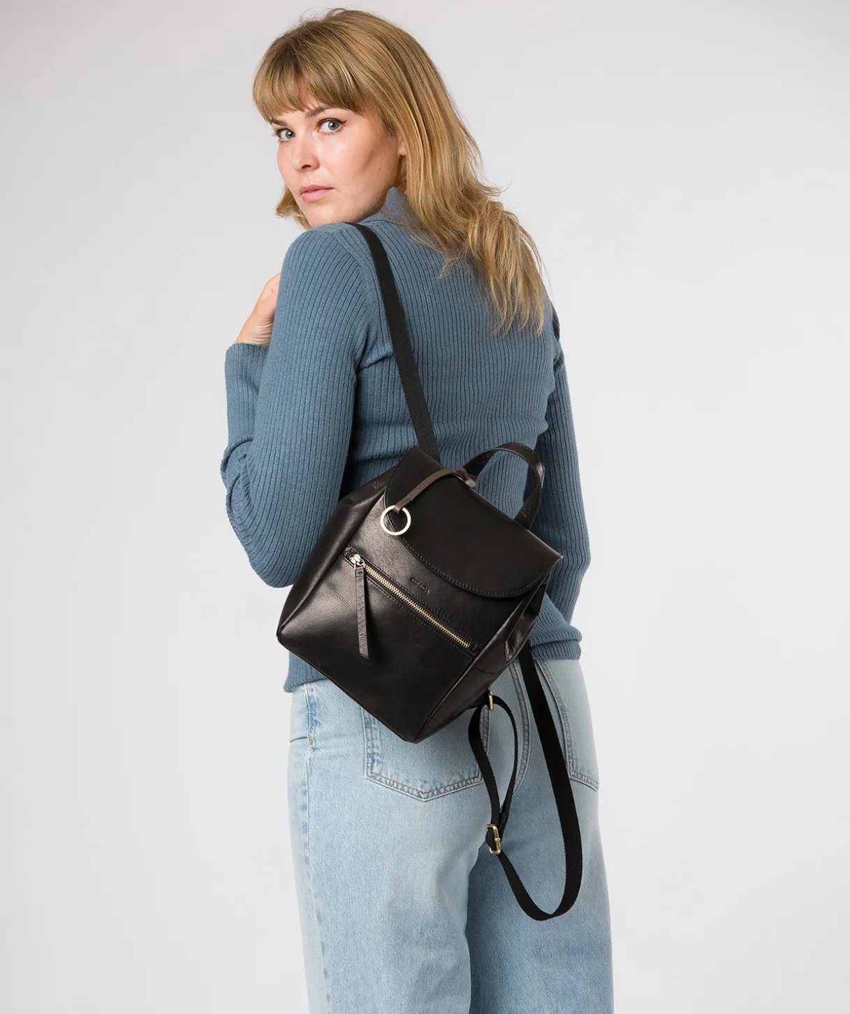 Belle' Black Leather Backpack