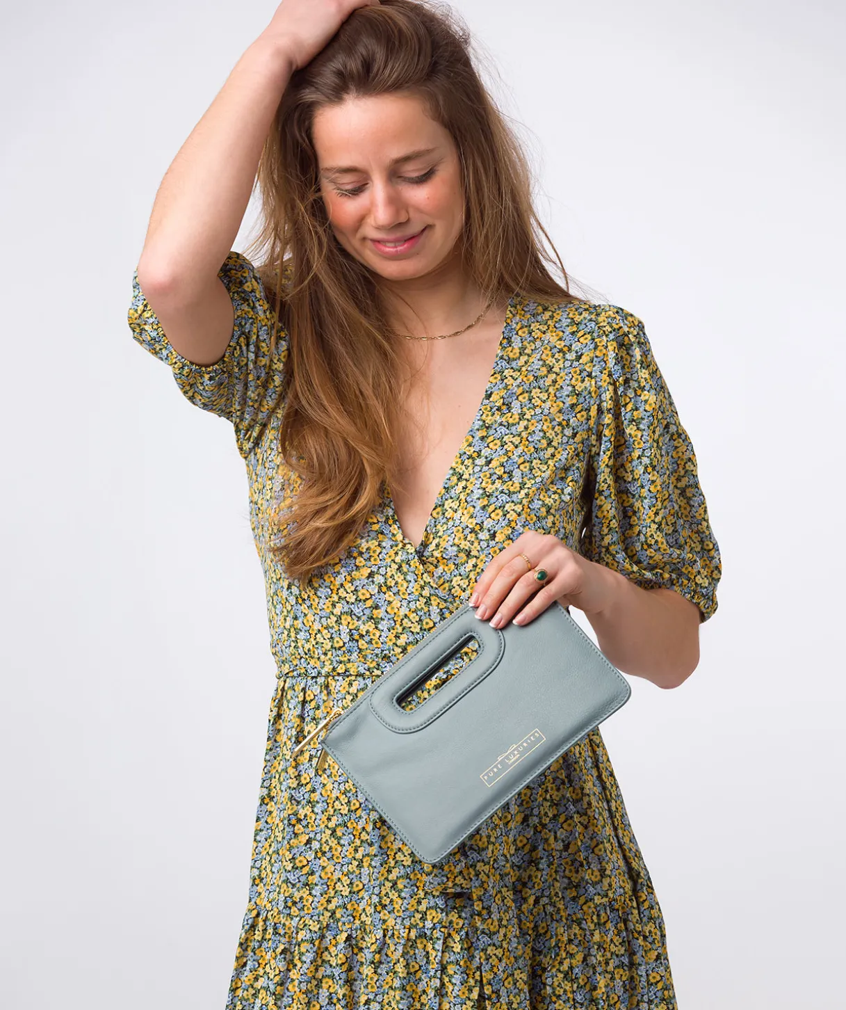Esher' Cashmere Blue Leather Clutch Bag