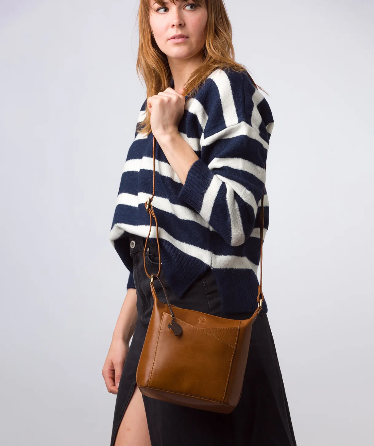 Kiki' Dark Tan Leather Shoulder Bag