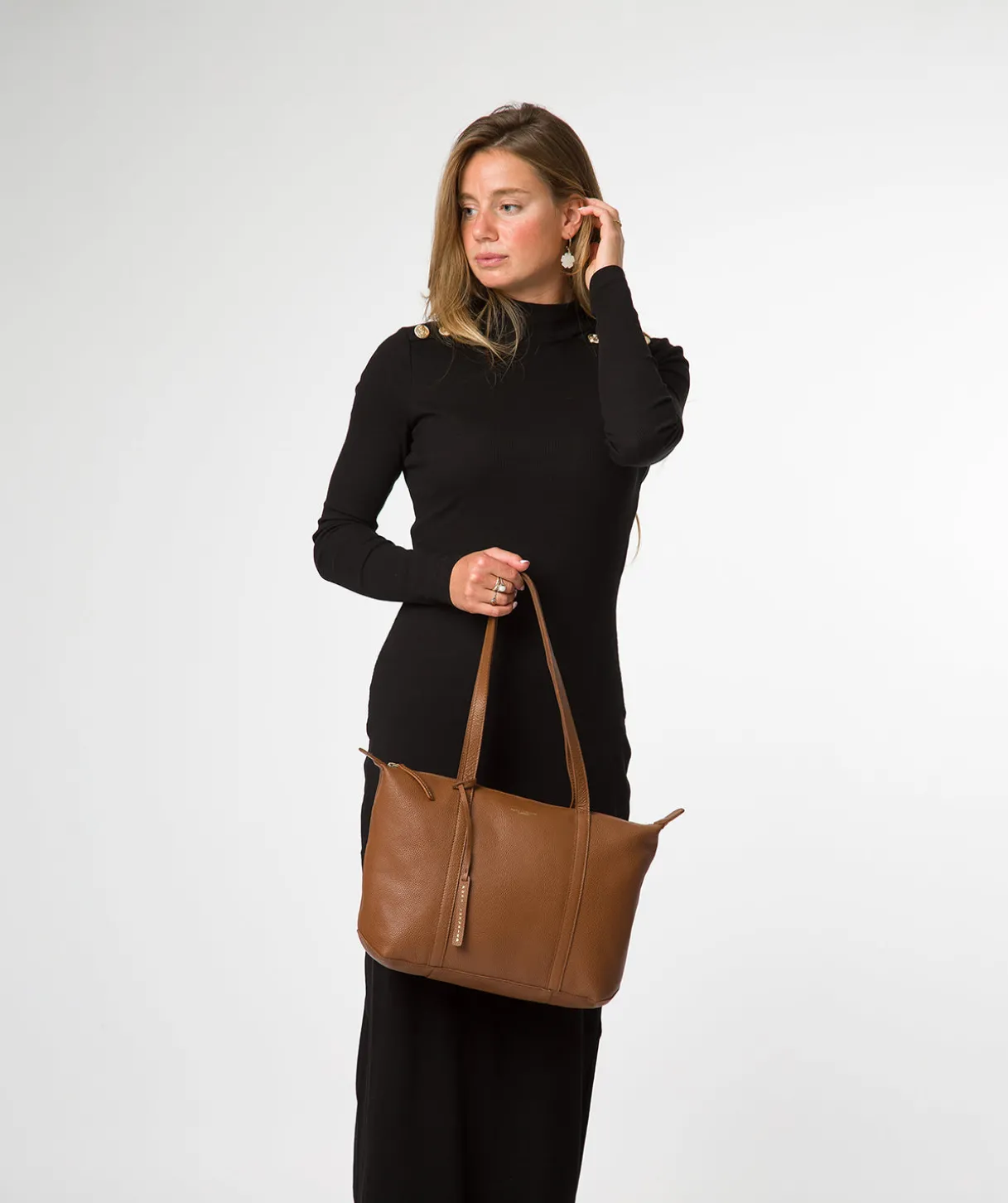 Niva' Rich Tan Leather Tote Bag