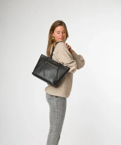 Roxby' Black Leather Tote Bag